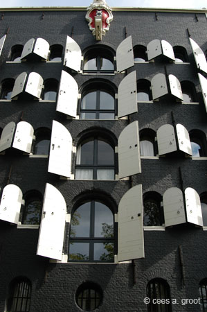 2005-08-28 008